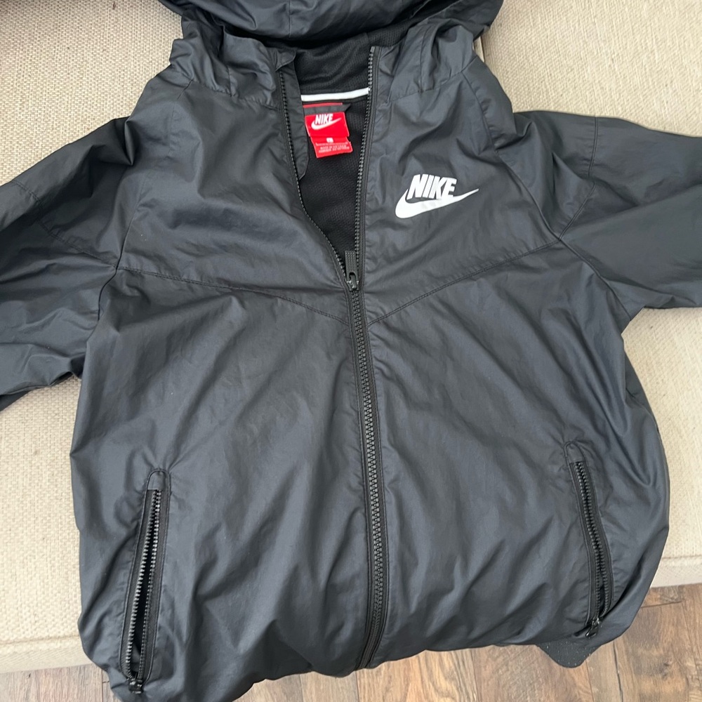 nike windbreaker zip up